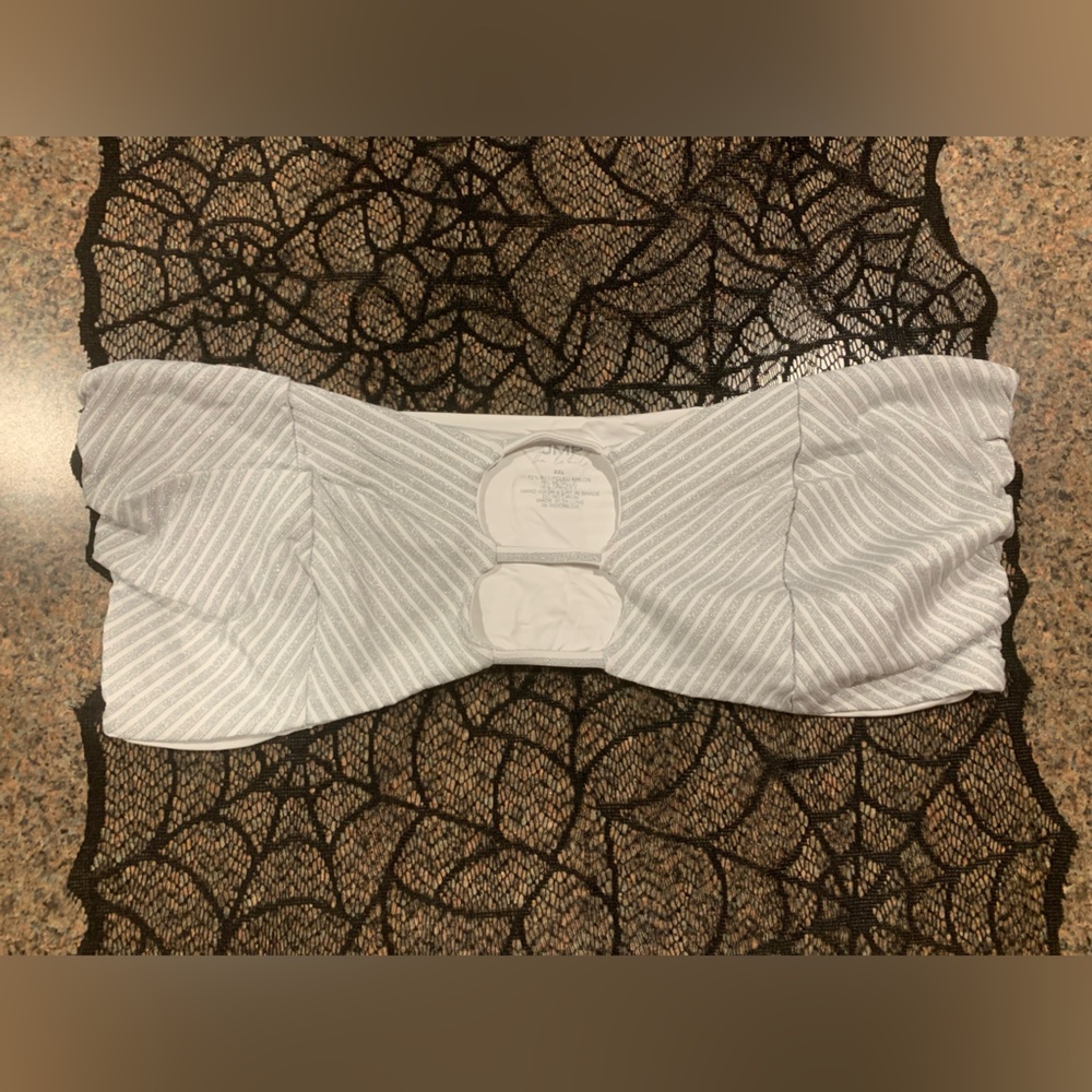 NWOT JMP The Label Bikini Top Size XXL